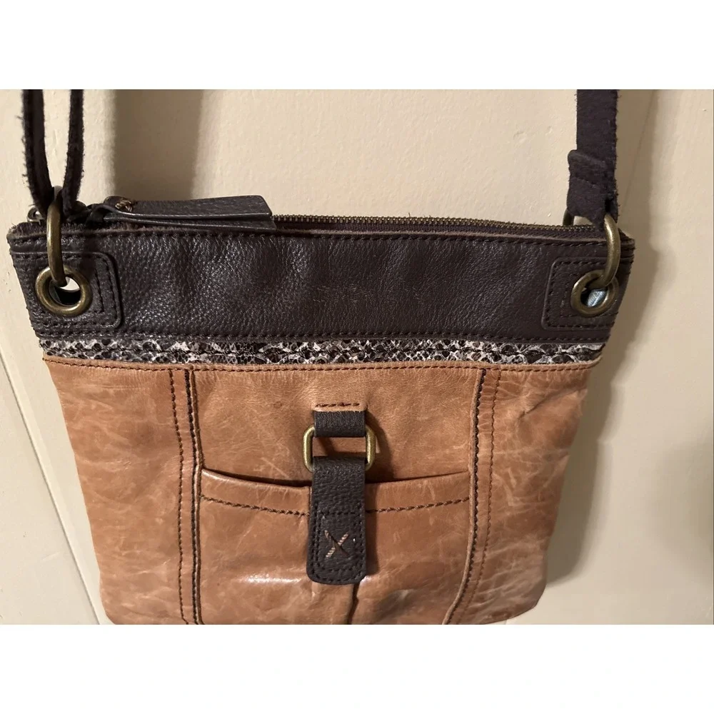 The Sak Brown Leather  Purse Crossbody Boho Tag Used